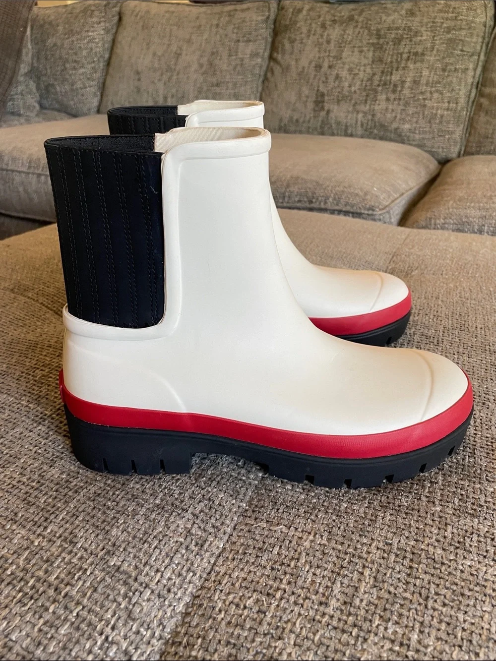NWT TORY BURCH Hurricane Rain Boot!